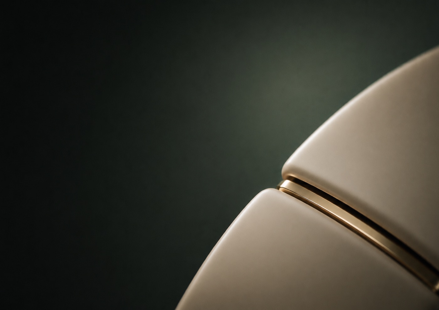 EloCare bracelet, close detail of the cooling module and clasp